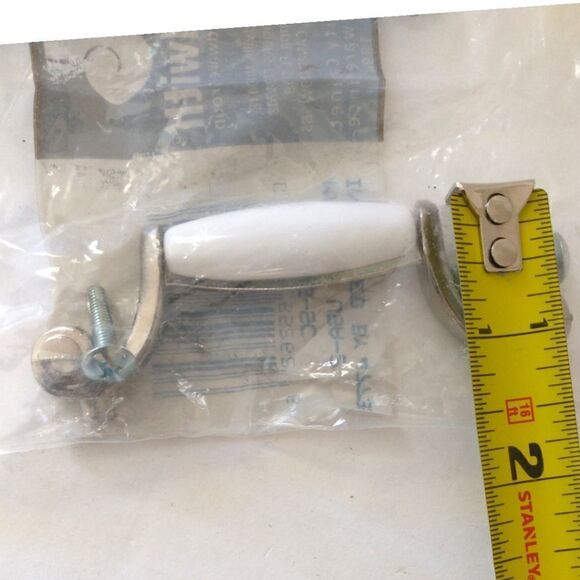 Lot of 4 Cabinet Pulls Handles White Ceramic Chrome Silver Tone New Belwith - Picture 2 of 7